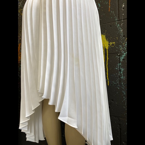NATASHA GAN ‘GOOD FEELING’ PLEATED DRESS - Picture 16 of 16